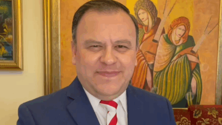 Así destrozaron en redes a Darío Banegas tras eliminar encuesta porque el resultado favorecía a Libre